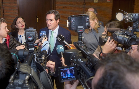 https://www.naiz.eus/media/asset_publics/resources/000/707/733/news_landscape/garamendi.jpg