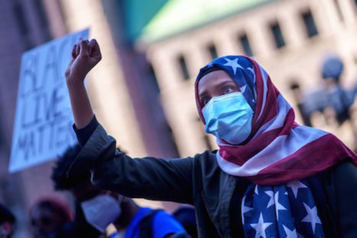 Sigue extendiéndose la tensión racial por Estados Unidos. (Kerem YUCEL/AFP) 
