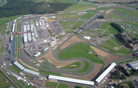 https://www.naiz.eus/media/asset_publics/resources/000/707/903/news_landscape/silverstone.jpg