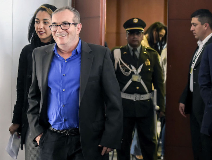 El presidente de la FARC, Rodrigo Londoño «Timochenko», en julio de 2018 ante la Jurisdicción Especial para la Paz. (Raúl ARBOLEDA/AFP)