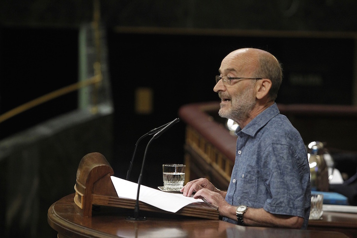 Bixente Serrano Izko, Kongresuan 2015ean. (J. DANAE | FOKU)