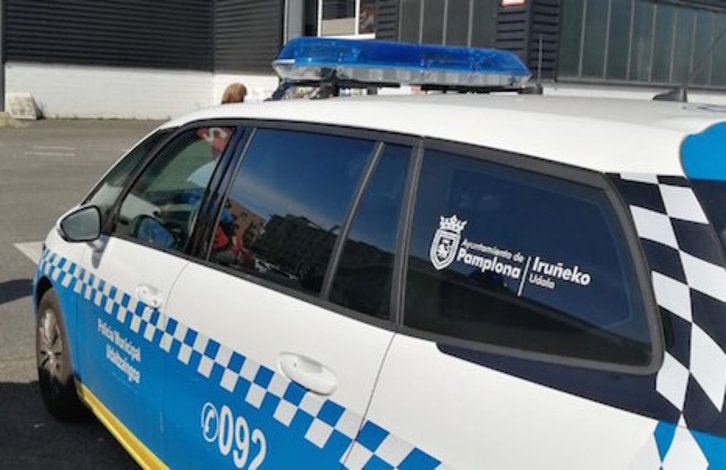 Policía Municipal ha denunciado a un joven por organizar la quedad de Mendillorri. (POLICÍA MUNICIPAL DE IRUÑEA)