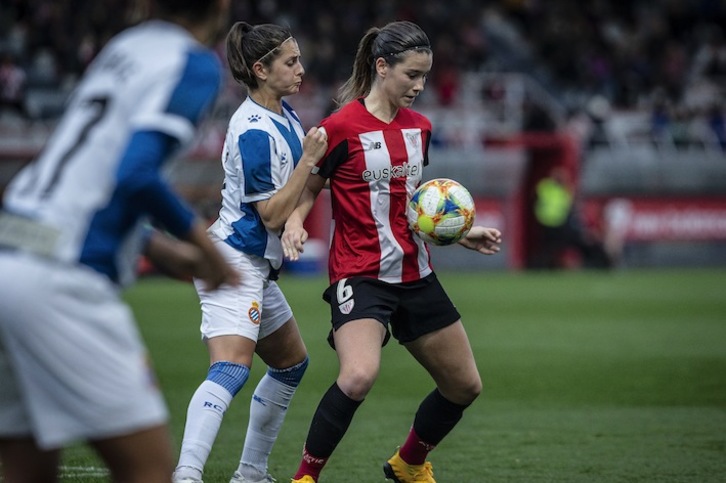 Damaris Egurrola, durante un partido de la pasada temporada (Aritz LOIOLA / FOKU)