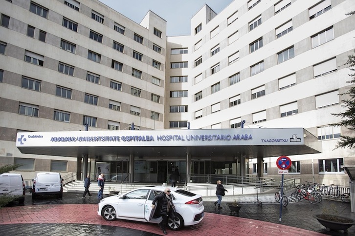El hospital de Txagorritxu vuelve a ser escenario de un brote de coronavirus. (Endika PORTILLO | FOKU)