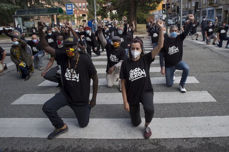 Sortu y Africa United lo denunciaron así el viernes en Iruñea. (Iñigo URIZ | FOKU)