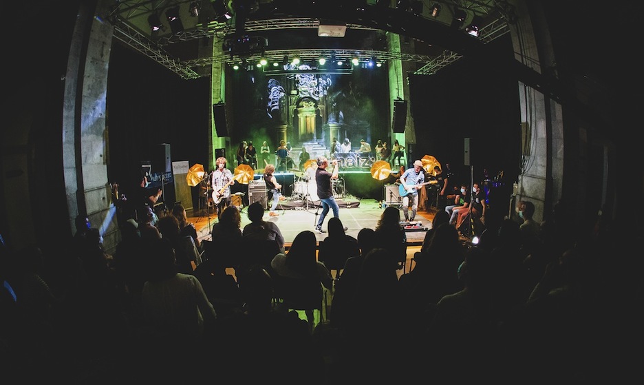 Gatibu llevó la fuerza de su directo a más de 3.800 pantallas. (Gaizka PEÑAFIEL) Gatibu llevó la fuerza de su directo a más de 3.800 pantallas. (Gaizka PEÑAFIEL)