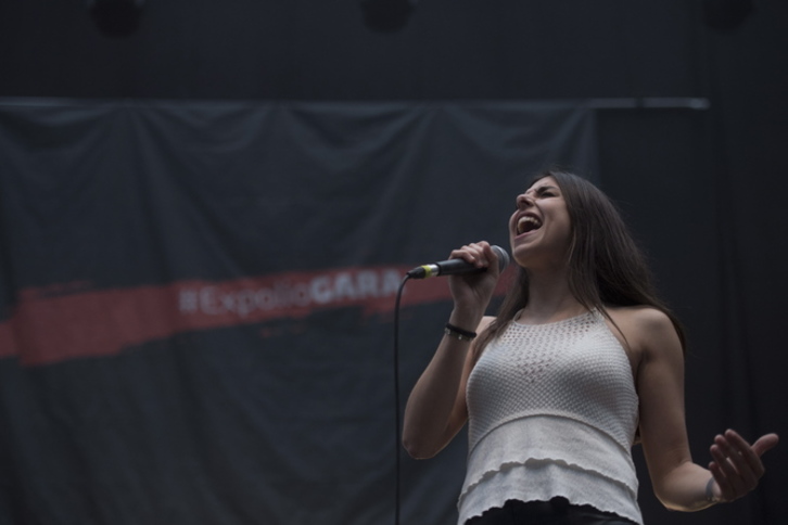 Eider Saez (Nøgen) GARAren espolioaren aurkako kontzertuan, iaz. (Juan Carlos RUIZ / FOKU)