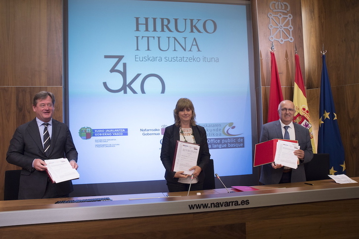 Zupiria, Ollo eta Arrabit, gaurko agerraldian. (Iñigo URIZ/FOKU)