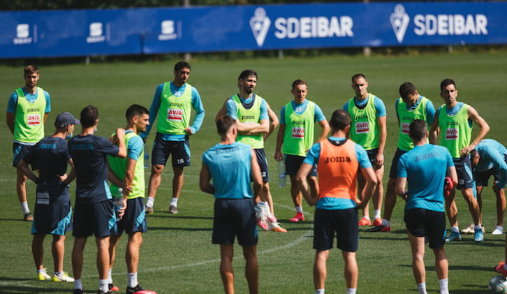 Estas últimas semanas han tenido poco que ver con una pretemporada al uso. (SD Eibar)