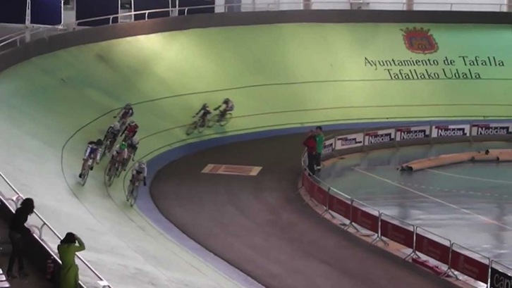 Imagen tomada en el velódromo de Tafalla (YOUTUBE)