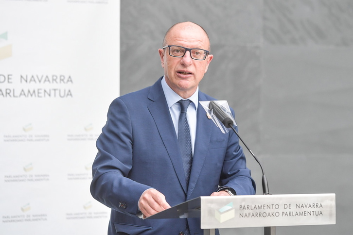 El consejero Gimeno, en su comparecencia ante los medios. (Idoia ZABALETA/FOKU)