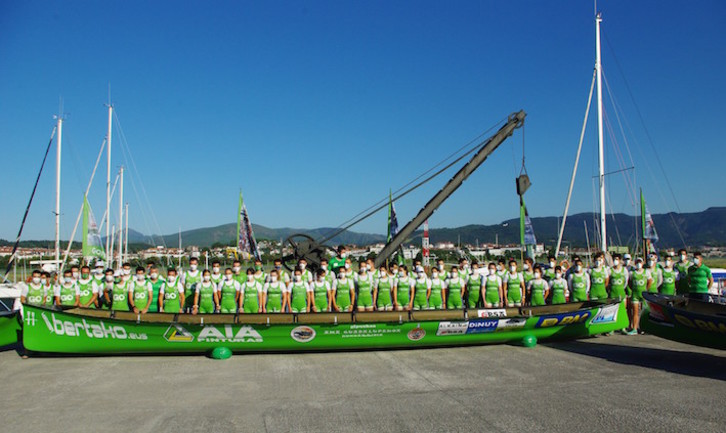 Hondarribia Arraun Elkarteko arraunlariak. (HONDARRIBIA ARRAUN ELKARTEA)