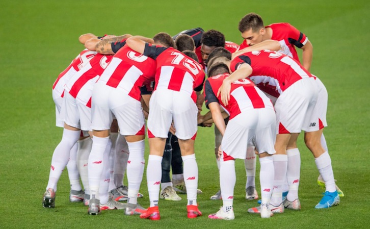 El Athletic presentó una alineación ante el Barcelona con diez jugadores que han jugado en el filial. (@AthleticClub)