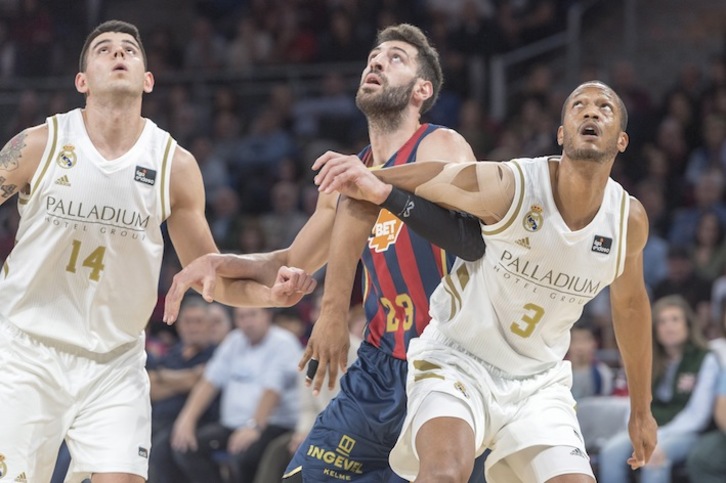 Partido del pasado curso entre Baskonia y Real Madrid (Juanan RUIZ / FOKU)