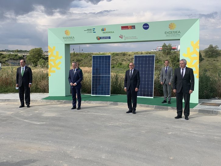 Presentación del proyecto en la localidad alavesa de Armiñón. (@Araba_Eus)