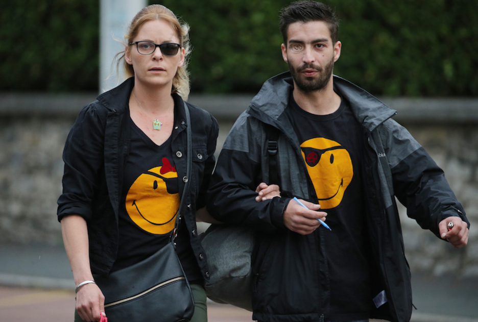 Begiak galdu dituzten hiritar batzuk bertaratu dira. (Bob EDME)