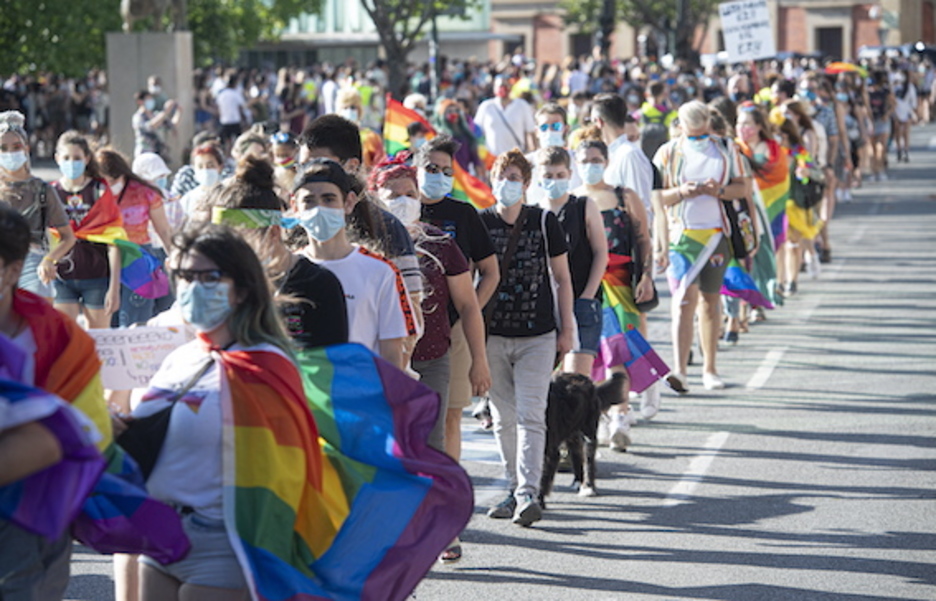Ilaran abiatu dira manifestariak Iruñean. (Jagoba MANTEROLA/FOKU)