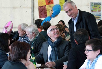 Les signataires ne souhaitent pas voir Iriart et Etchegaray postuler tous les deux à la présidenc de la CAPB. @BobEDME