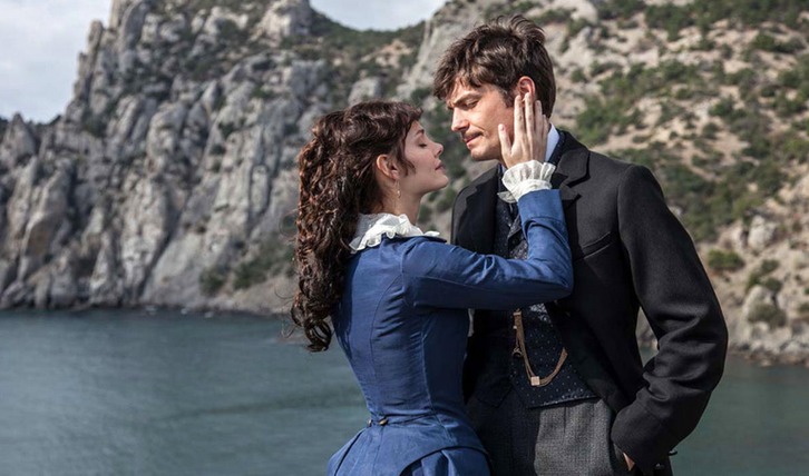 Elizaveta Boyarskaya y Maksim Matveev en la cinta de época. (NAIZ)