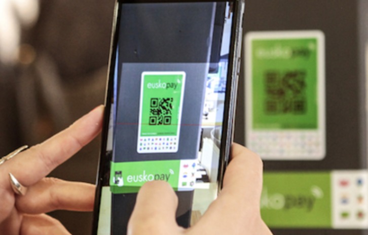 Aplikazio berria erabilita euskotan ahal da ordaindu. (@kazetaeus)