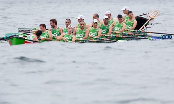 La trainera de Hondarribia contará con una ligera ventaja en la regata del domingo en A Coruña. (LIGA EUSKO LABEL)