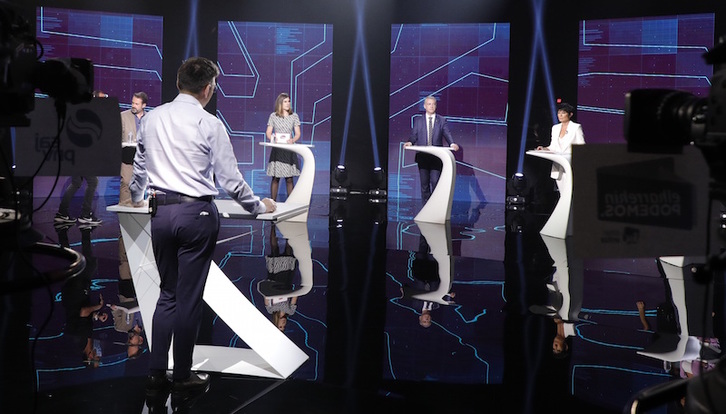 Varios de los candidatos, en el debate de ETB-1 del jueves pasado. (Euskal Telebista)