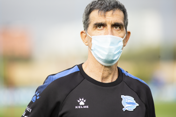 López Muñiz, en su primer entrenamiento con el Alavés, hace más de una semana. (DEPORTIVO ALAVÉS)