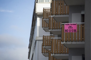 El TJUE exige devolver a clientes los gastos de hipoteca de cláusulas abusivas.(Gortka RUBIO/FOKU)