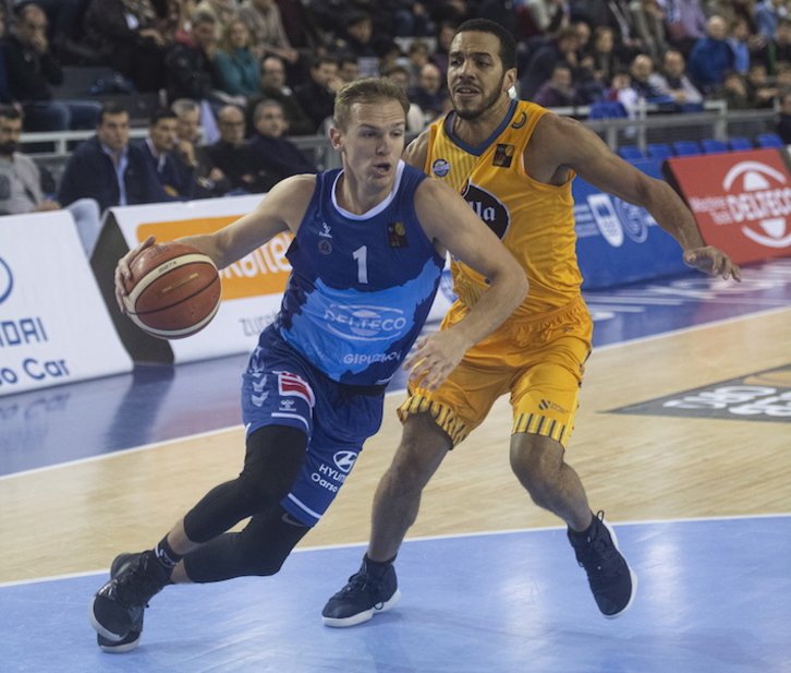 Gipuzkoa Basket quiere ganar en los despachos lo conseguido en el parqué. (Jon URBE/FOKU)
