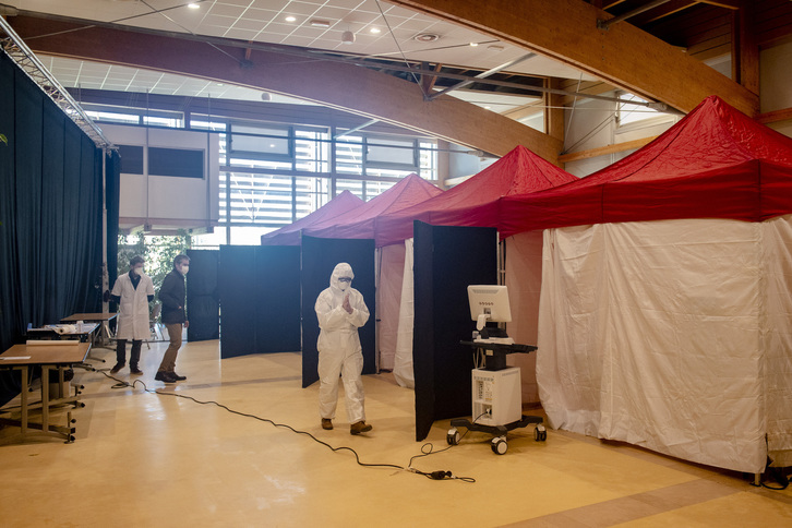 Centro médico avanzado que se instaló en la Casa de las Asociaciones, en el espacio Glain. (Guillaume FAUVEAU)