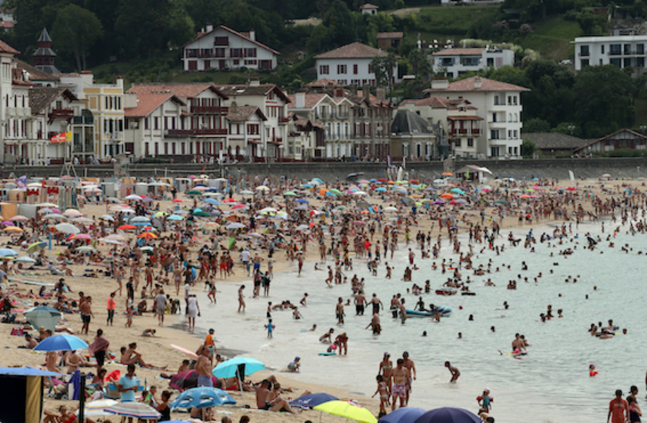 Donibane Lohizuneko hondartzak itxura hau zuen asteazkenean. © Bob Edme