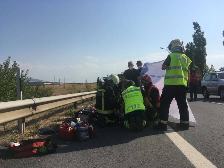 Imagen de un atropello en Mutiloa. (@bomberos_na)