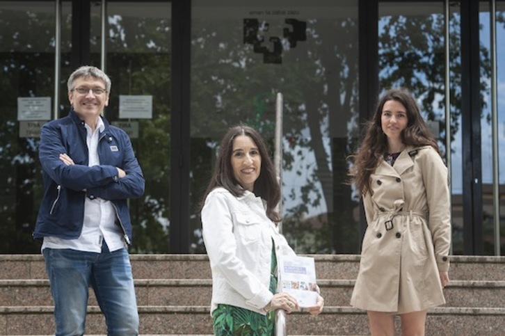 Alfredo Fernandez Quintela, Maria del Puy Portillo Baquedano eta Saioa Gomez Zorita. (EHU)