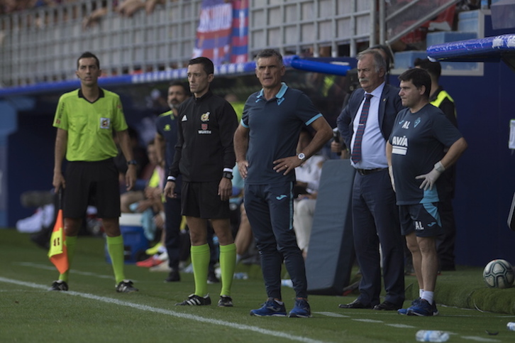 Mendilibar ha llevado al Eibar a la permanencia las cinco últimas temporadas. (Juan Carlos RUIZ/FOKU)