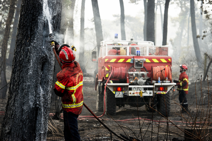 Controlado el incendio, empieza el balance de los cuantiosos daños. (Guillaume FAUVEAU)