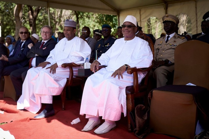 Boubou Cisse Maliko lehen ministroa eta Ibrahim Boubacar Keita presidentea. (Michele CATTANI-AFP)
