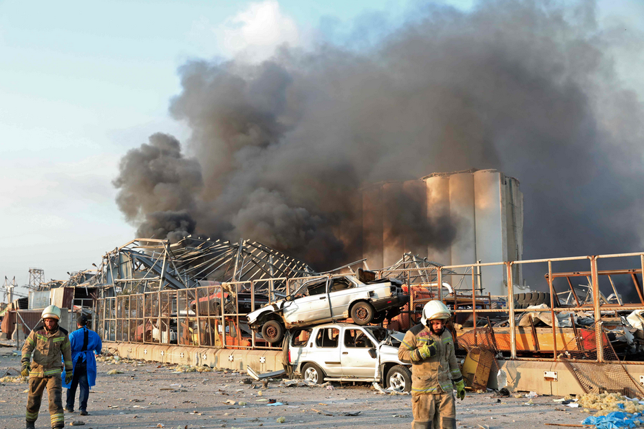 Destrozos tras la explosión. (Anwar AMRO/AFP).