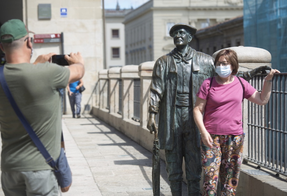 Argazkia Zeledonekin, ezohiko abuztuaren 4.enean. (Raul BOGAJO/FOKU)
