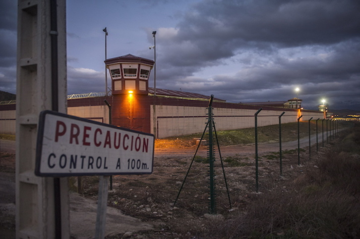 Exterior de la cárcel de Logroño. (Jon URBE/FOKU)