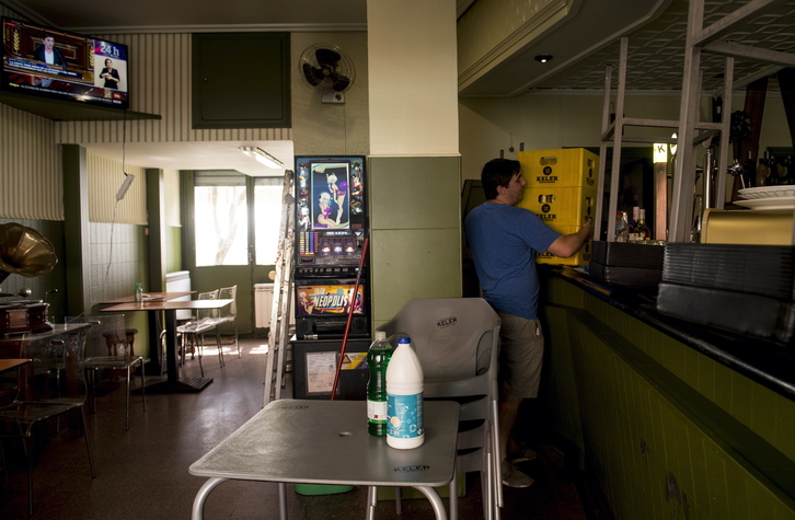 Los hosteleros reclaman que el horario de cierre se prolongue de manera escalonada. (Raul BOGAJO/FOKU)