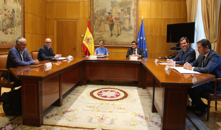 Representantes del Gobierno español, patronal y sindicatos, en una imagen de archivo. (MINISTERIO DE TRABAJO)