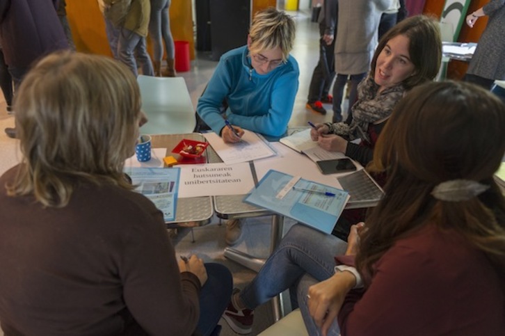 Euskararen aldeko ekimen bat EHUn, artxiboko irudian. (Juanan RUIZ/FOKU)