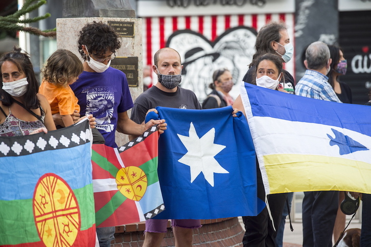 Movilización en apoyo a la lucha de los mapuche, el martes en Bilbo. (Marisol RAMÍREZ/FOKU)