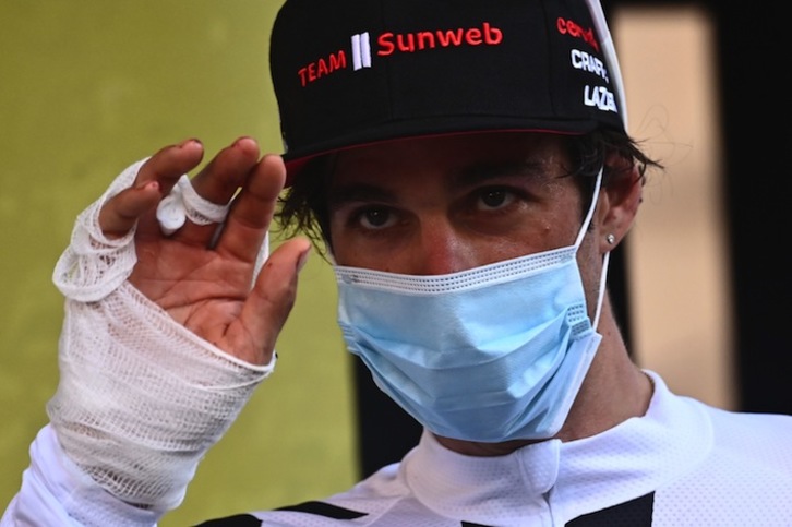 Matthews, Milano-Sanremo klasikoan erori arren hirugarren egin zuen egunean (Marco BERTORELLO / AFP)