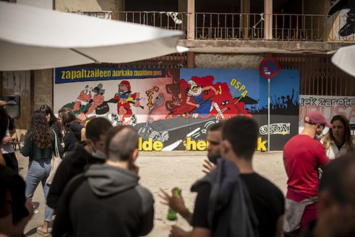 Mural presentado esta mañana en Altsasu. (Jaizki FONTANEDA/FOKU)