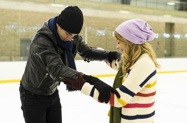 Hardin (Hero Fiennes Tiffin) y Tessa (Josephine Langford). (NAIZ)