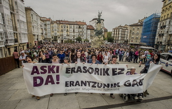 Imagen de archivo de una movilización contra la violencia machista en Gasteiz. (Jaizki FONTANEDA/FOKU)