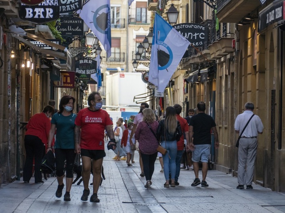 Alde Zaharreko kaleak, ohiko jendetzaren arrastorik gabe (Jon URBE / FOKU)
