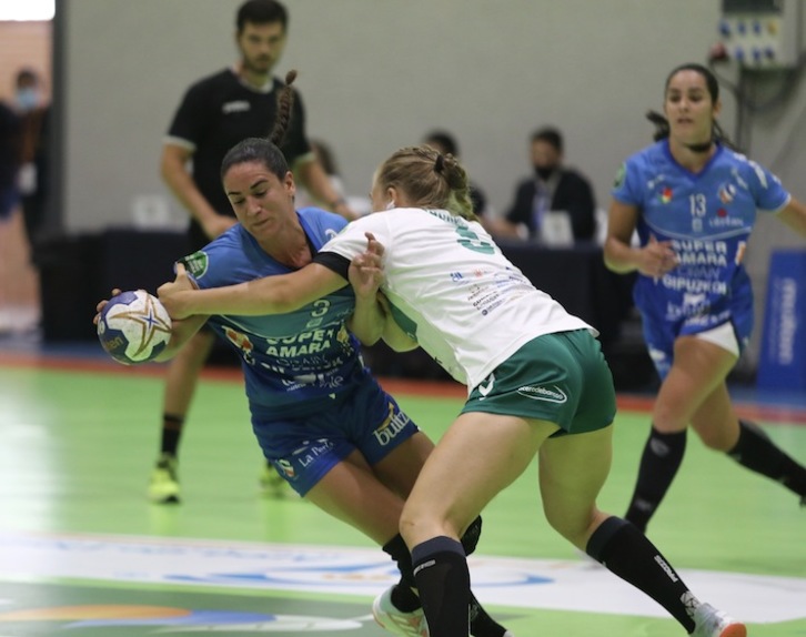 Esther Arrojeria, en el enfrentamiento copero ante el Elche. (LA OTRA FOTO)