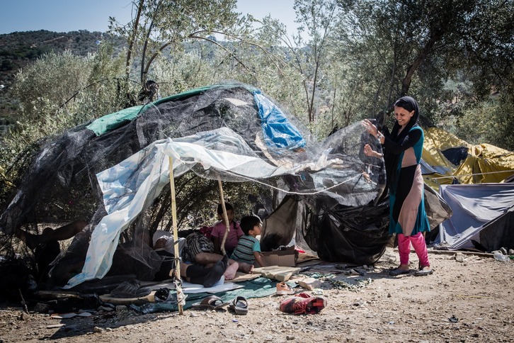 Imagen de refugiados en el campo de Moria. (EH Bildu)